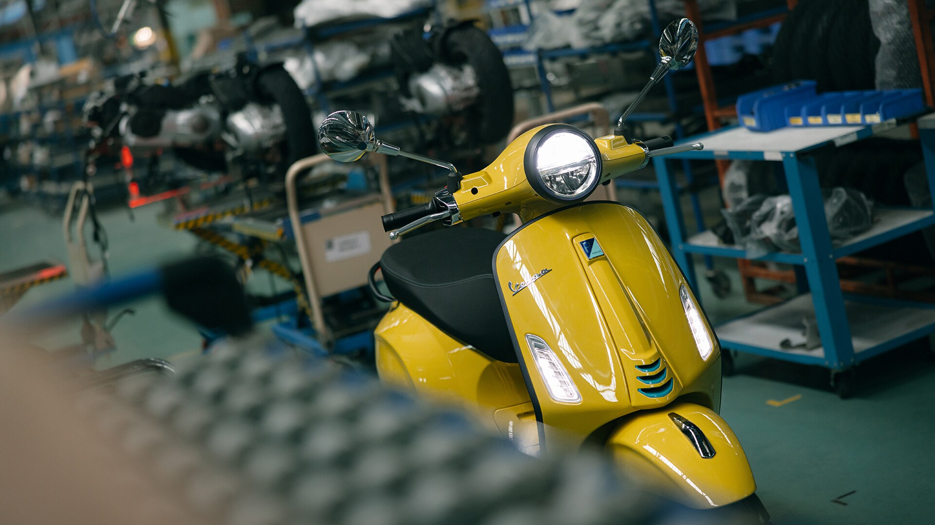 vespa-primavera-snappy-agile-with-12-inch-wheel-rims-vespa-id